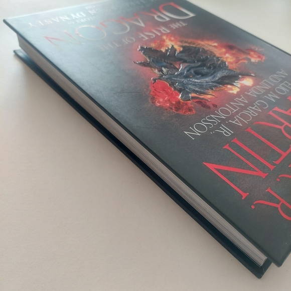 The Rise Of The Dragon Coffee Table Book Hardcover George R. Martin - Picture 6 of 12